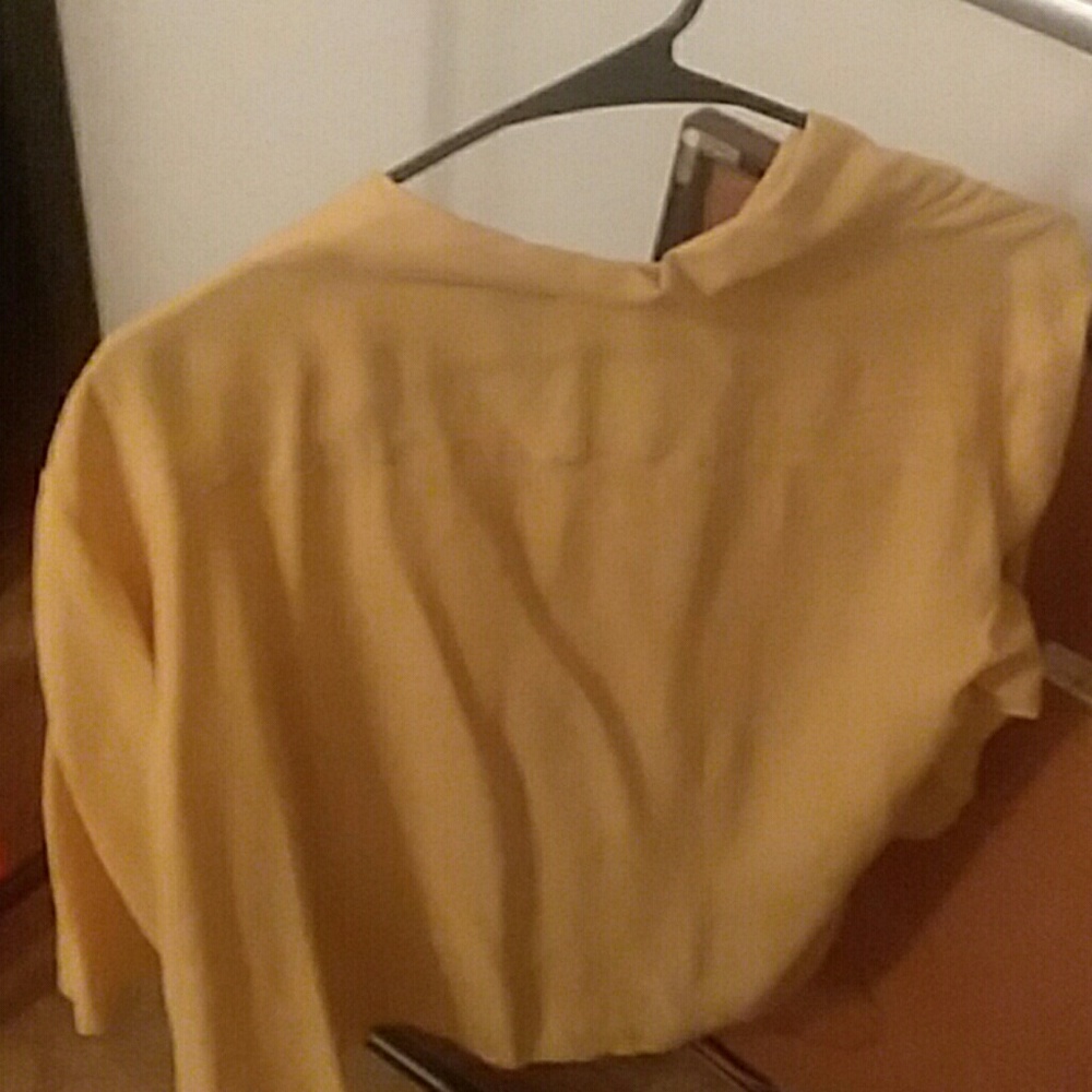 Blouse - Picture 2 of 3